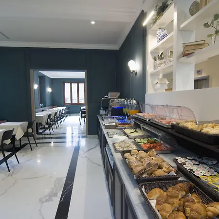 ゴルフ ホテル 3*