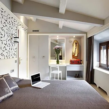 Golf Hotel